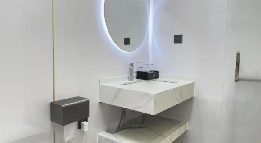 Shell Hotel Nanyang High-Speed Railway Station Jiangying Airport Huayaocheng