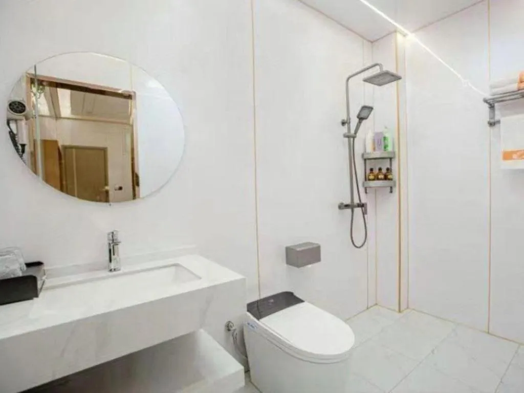 Shell Hotel Nanyang High-Speed Railway Station Jiangying Airport Huayaocheng