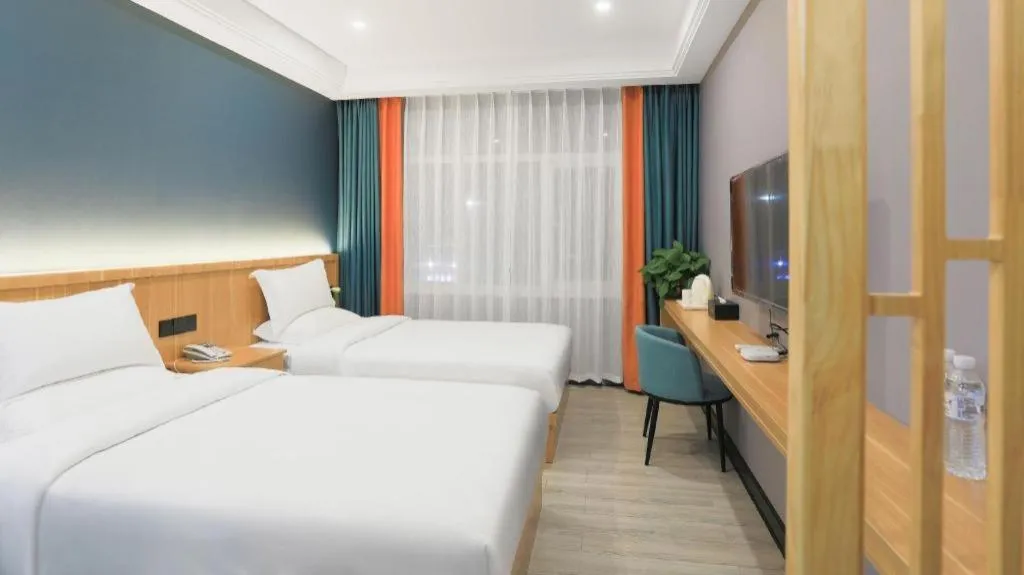 Bed in Shell Hotel Nanyang High-Speed Railway Station Jiangying Airport Huayaocheng