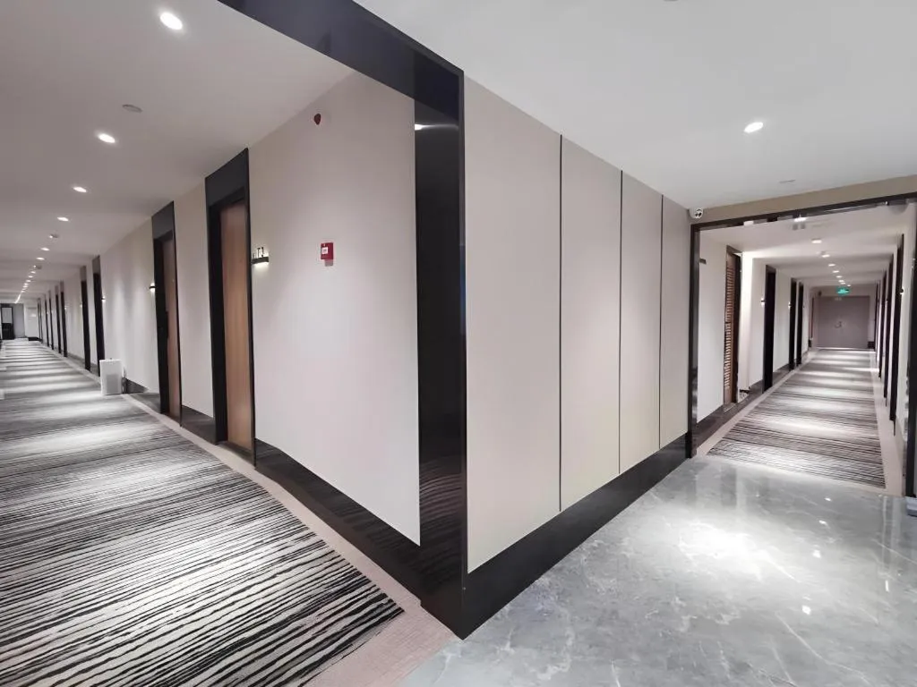 Green Tree Inn Express Shanghai Bund Yuyuan Xiaonanmen Metro Station