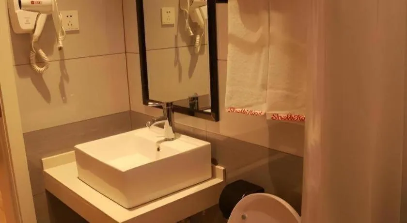 Shell Hotel Hebi Qi County Qihe Road