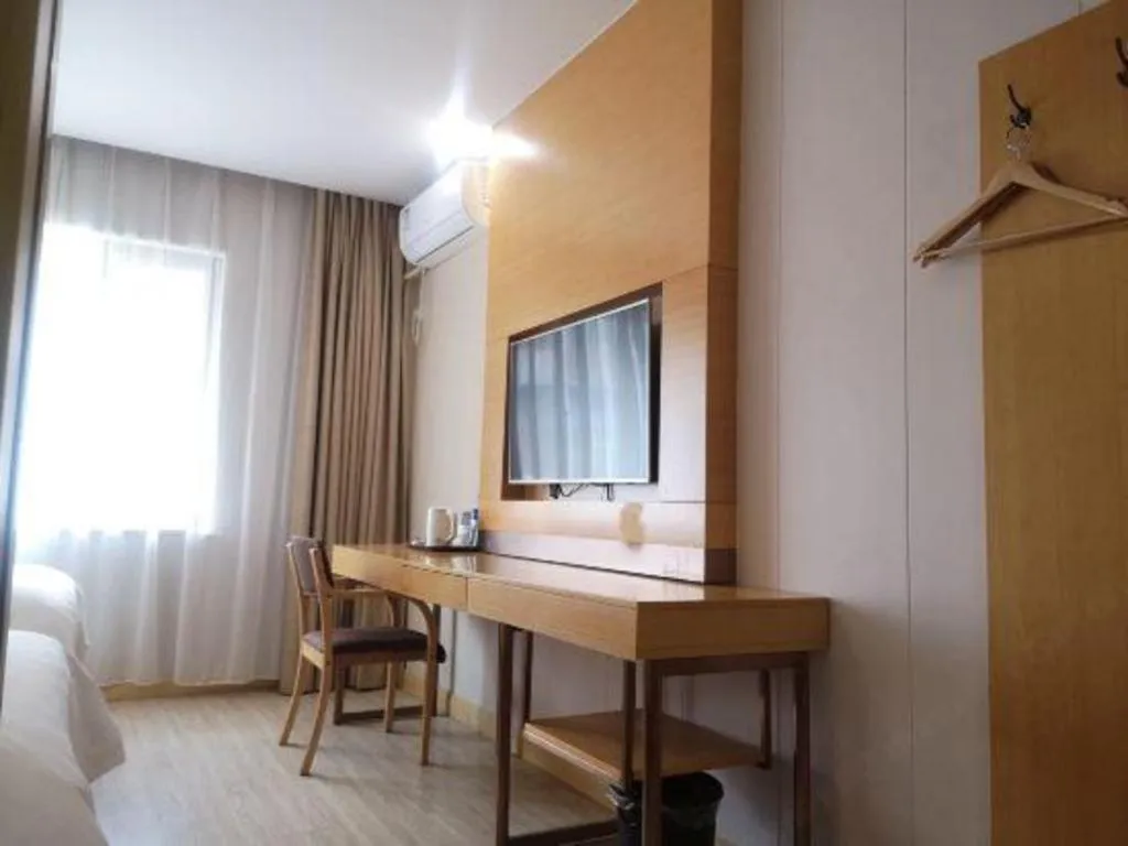 GreenTree Inn Express Shanghai Baoshan District Youyi Road Metro Station