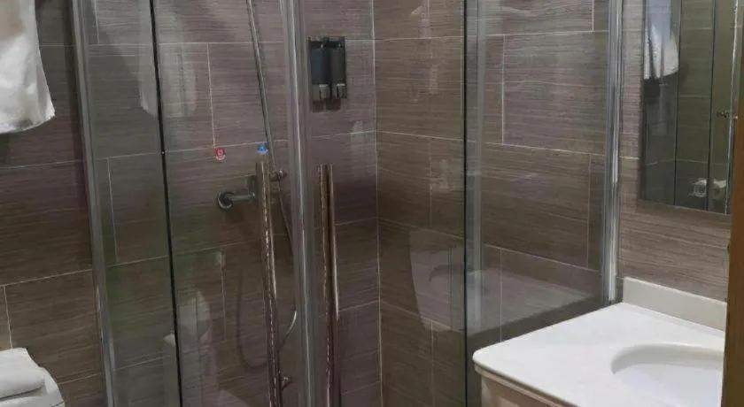 GreenTree Inn Express Shanghai Baoshan District Youyi Road Metro Station