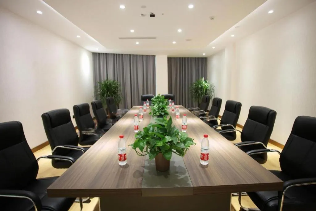 GreenTree Inn Heze Shan County New Bus Station