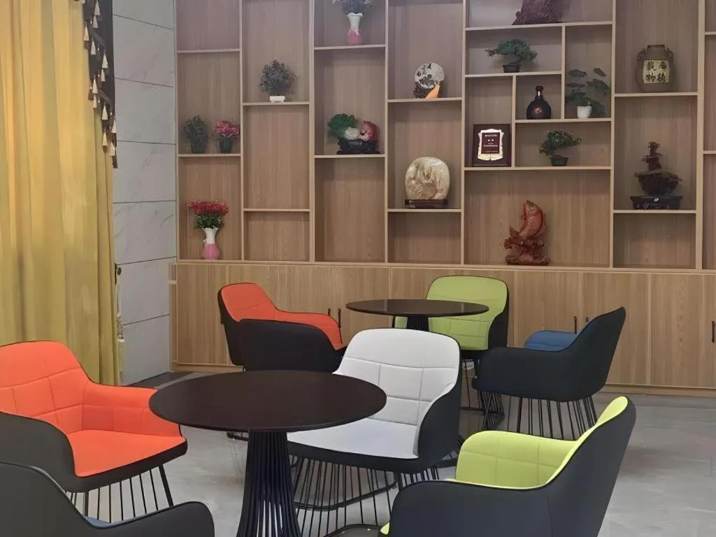 GreenTree Inn Express Xuzhou Pizhou Tiefu Town Bus station.