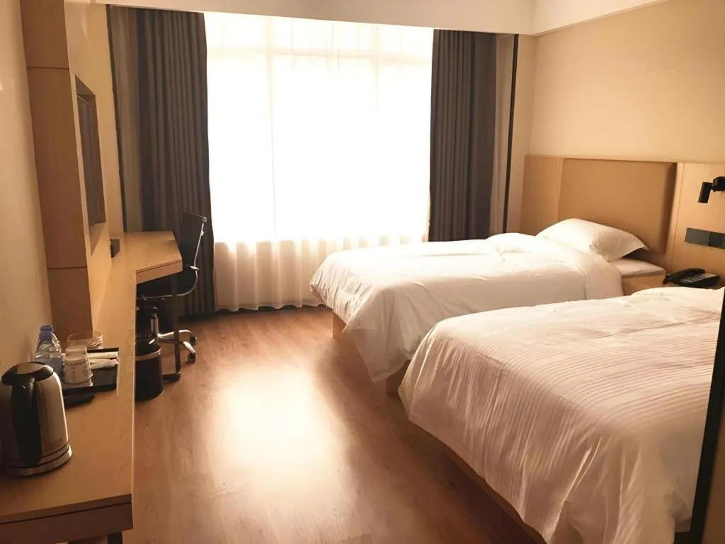 Bed in GreenTree Inn Express Yingtan Yujiang Railway Station