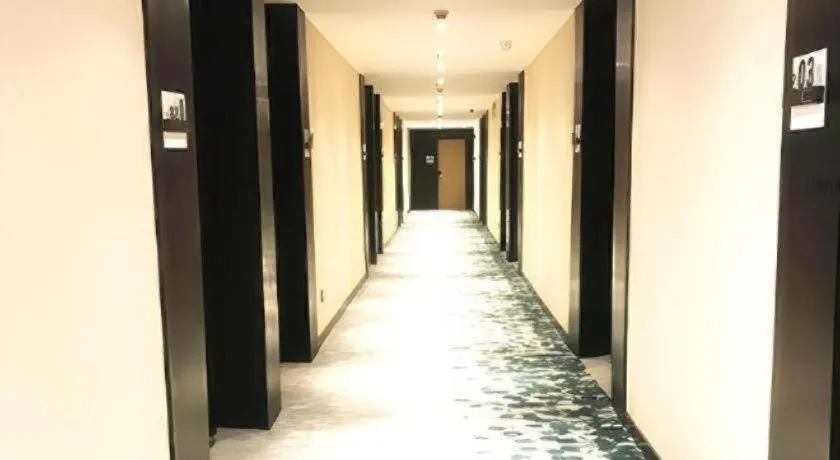 GreenTree Inn Express Yingtan Yujiang Railway Station