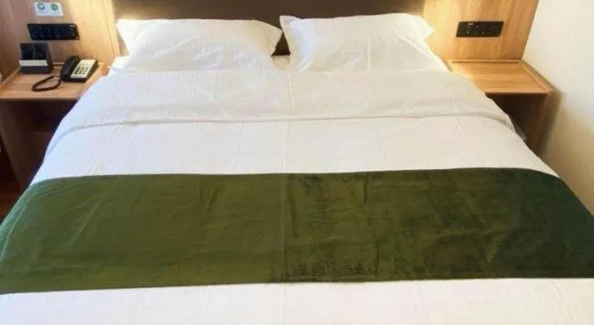 Bed in GreenTree Inn Express Beijing Fangshan District Doudian Road Jin Yuan