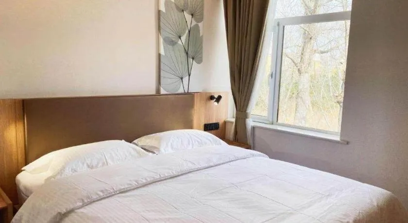 Bed in GreenTree Inn Express Beijing Fangshan District Doudian Road Jin Yuan
