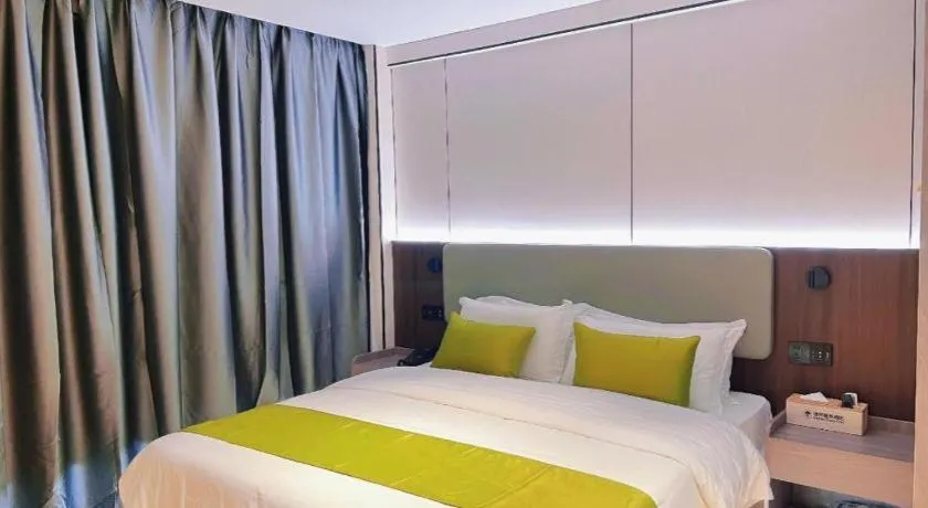 Bed in GreenTree Inn Express Guangxi Nanning Mingyang Avenue Nanning Airport