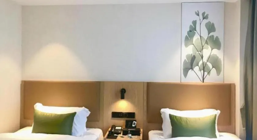 Bed in GreenTree Inn Express Guangxi Nanning Mingyang Avenue Nanning Airport