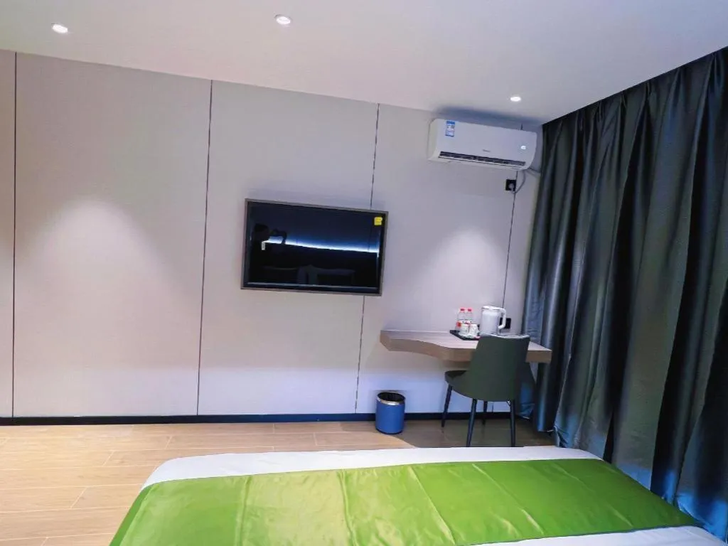 Bed in GreenTree Inn Express Guangxi Nanning Mingyang Avenue Nanning Airport