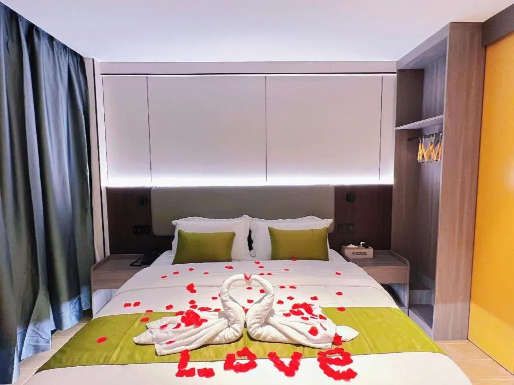 Bed in GreenTree Inn Express Guangxi Nanning Mingyang Avenue Nanning Airport