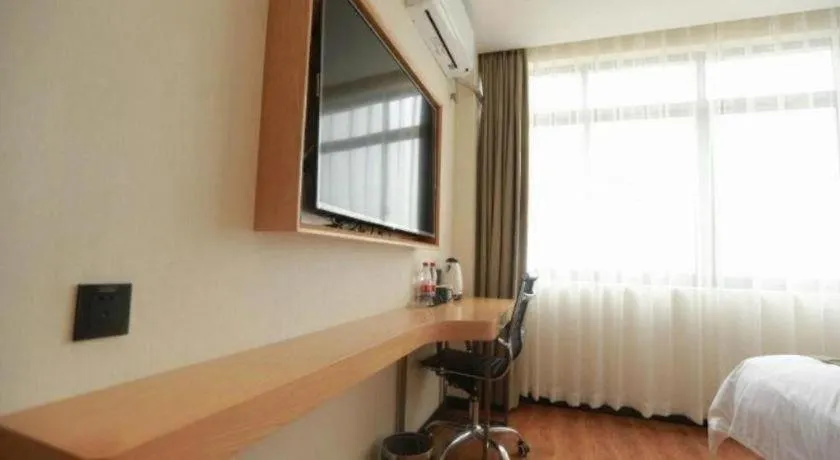 Bed in GreenTree Inn Express Guangxi Nanning Mingyang Avenue Nanning Airport