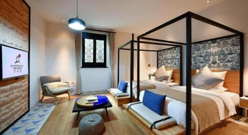 Bed in Blossom House Nanxun Qiushu Lane