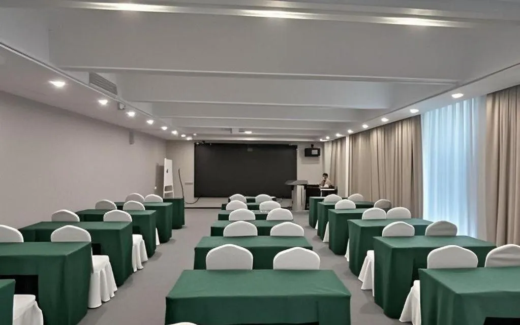 VX Hotel Hangzhou Banshan