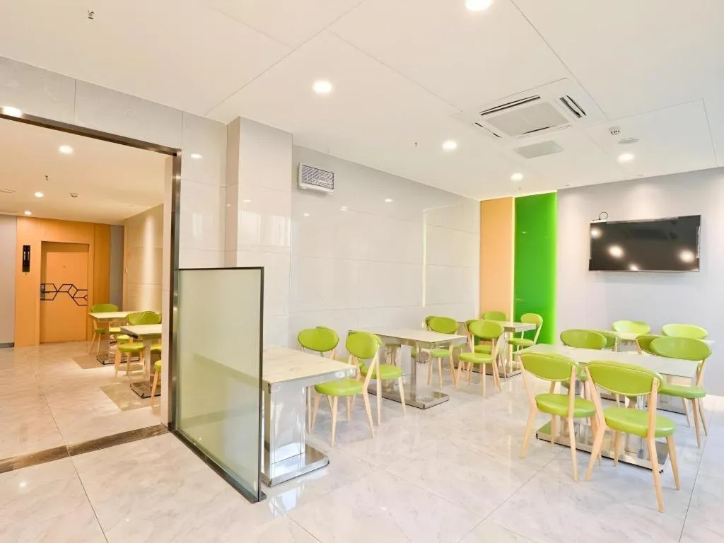 Vatica Hotel Hefei Yaohai Longgang Subway Station