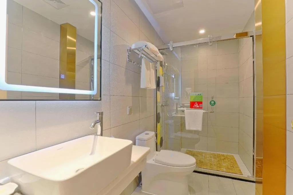 Vatica Hotel Hefei Yaohai Longgang Subway Station