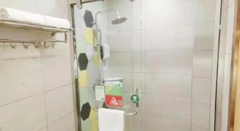 Vatica Hotel Hefei Yaohai Longgang Subway Station