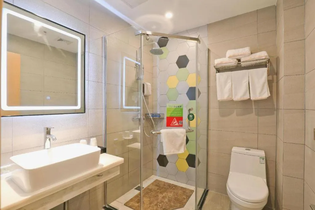 Vatica Hotel Hefei Yaohai Longgang Subway Station