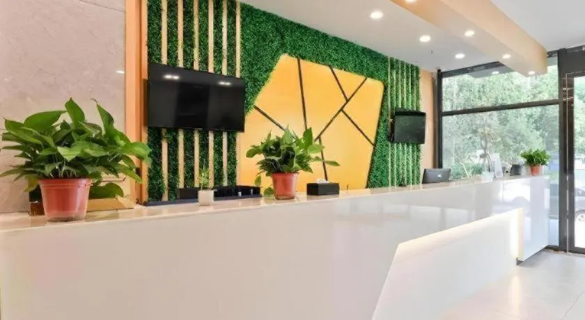 Vatica Hotel Hefei Yaohai Longgang Subway Station