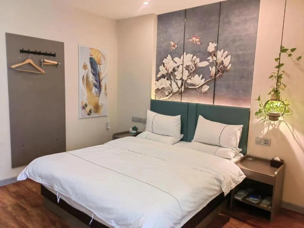 Bed in GreenTree Inn Shenyang Huanggu District Union Building