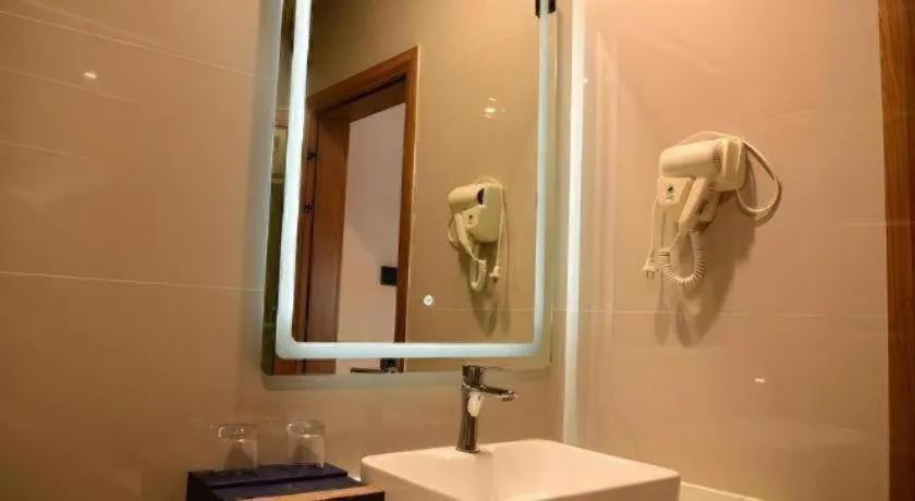 GreenTree Inn Xingta Songjing Street Financial Center