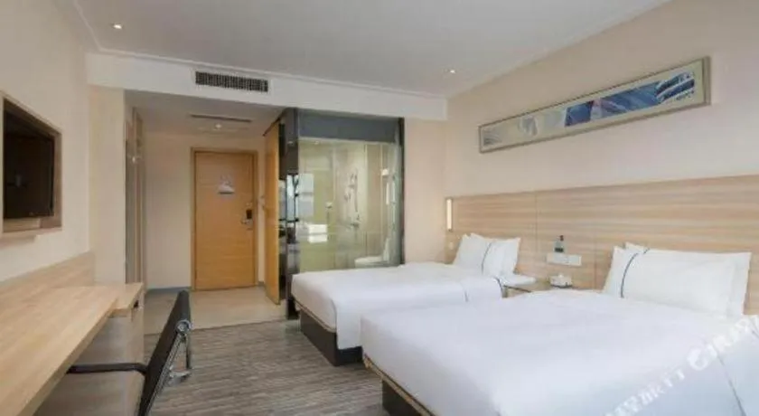 Bed in City Comfort Inn Changsha Window of the World Zhongmao City