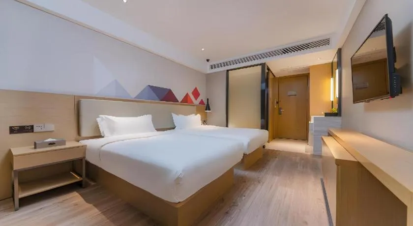 Bed in City Comfort Inn Guangzhou Shixi Metro Station Pazhou Exhibition