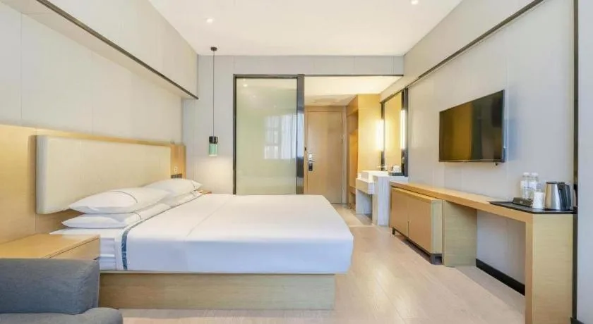 Bed in City Comfort Inn Guangzhou Shixi Metro Station Pazhou Exhibition