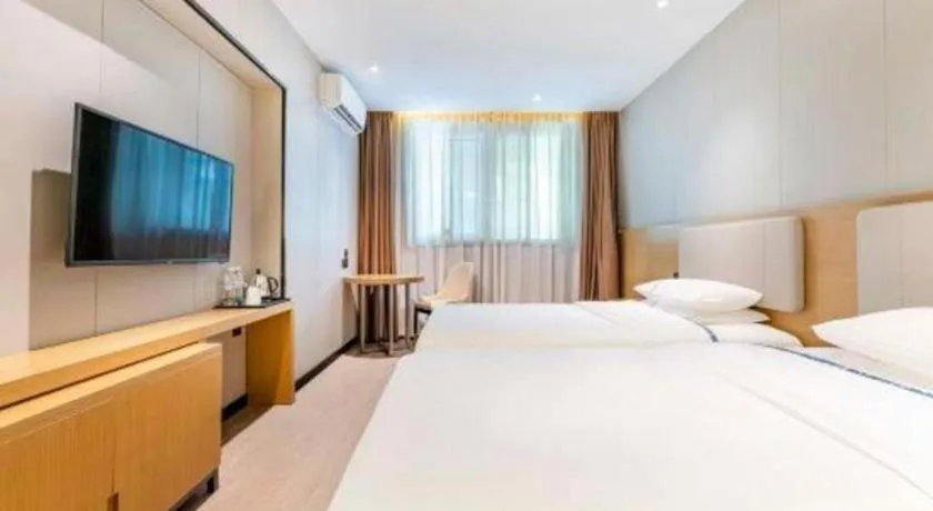 Bed in City Comfort Inn Guangzhou Shixi Metro Station Pazhou Exhibition