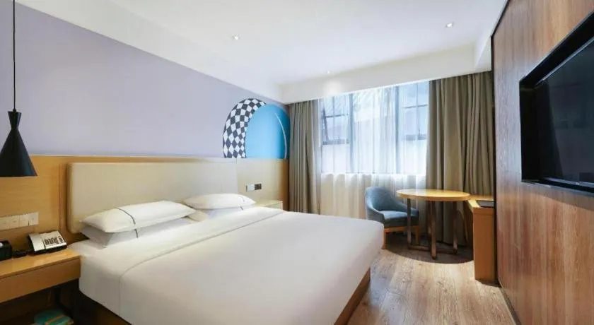 Bed in City Comfort Inn Guangzhou Shixi Metro Station Pazhou Exhibition