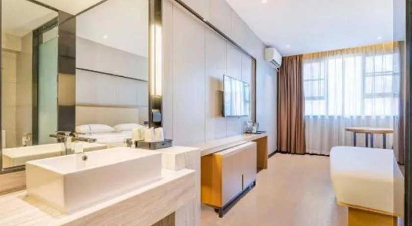 Bed in City Comfort Inn Guangzhou Shixi Metro Station Pazhou Exhibition