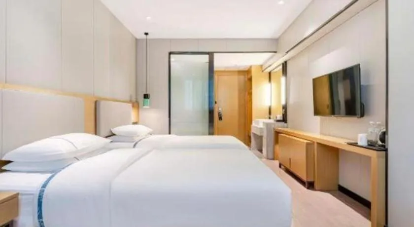 Bed in City Comfort Inn Guangzhou Shixi Metro Station Pazhou Exhibition