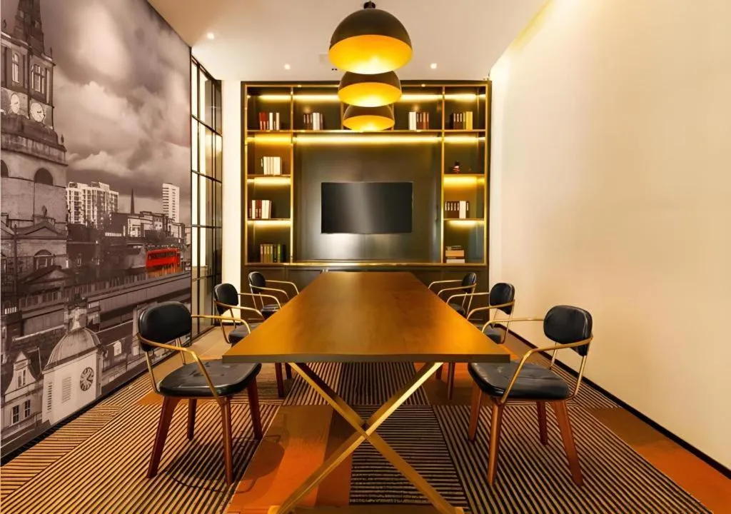 City Comfort Premier Hotel Wuhan Wangjiawan Hanyang Bus Station Metro Station