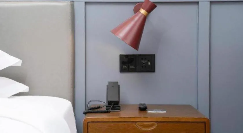 Bed in City Comfort Premier Hotel Wuhan Wangjiawan Hanyang Bus Station Metro Station