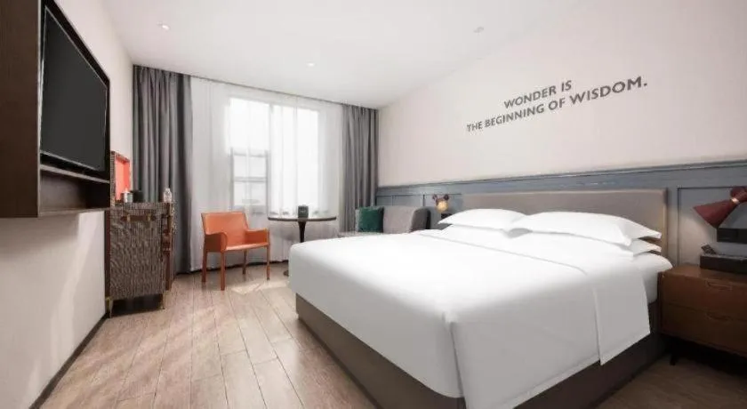 Bed in City Comfort Premier Hotel Wuhan Wangjiawan Hanyang Bus Station Metro Station