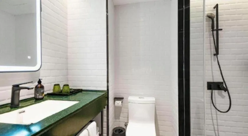 City Comfort Premier Hotel Wuhan Wangjiawan Hanyang Bus Station Metro Station