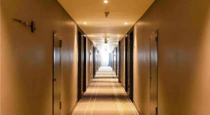 City Comfort Premier Hotel Wuhan Wangjiawan Hanyang Bus Station Metro Station