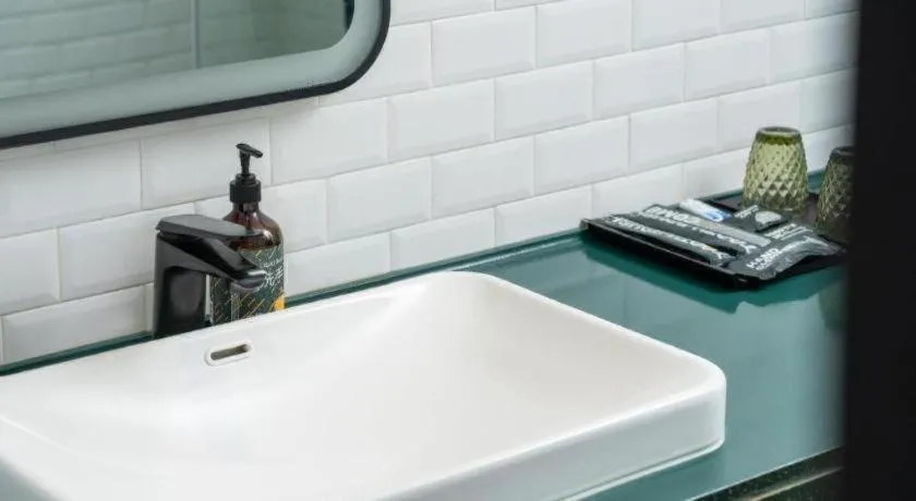 City Comfort Premier Hotel Wuhan Wangjiawan Hanyang Bus Station Metro Station