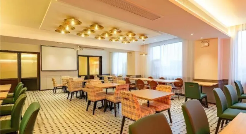 City Comfort Premier Hotel Wuhan Wangjiawan Hanyang Bus Station Metro Station