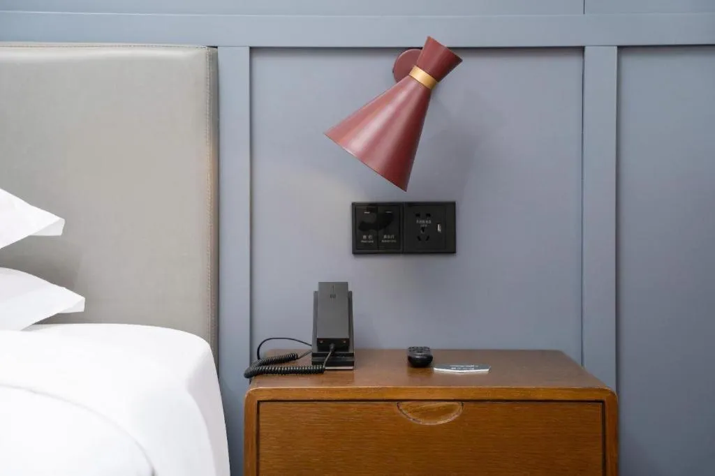 Bed in City Comfort Premier Hotel Wuhan Wangjiawan Hanyang Bus Station Metro Station