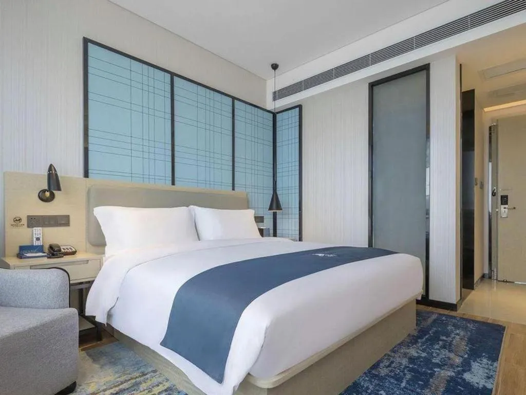 Bed in Echarm Hotel Changsha Yuelu Mountain West Bus Station Metro Station