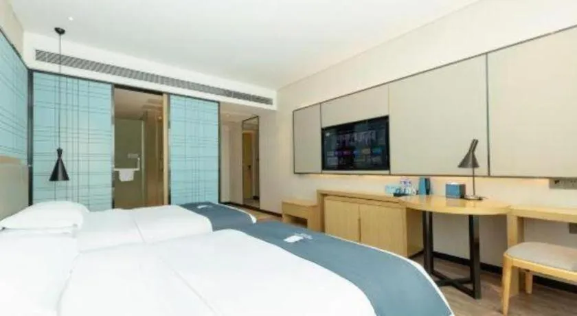 Bed in Echarm Hotel Changsha Yuelu Mountain West Bus Station Metro Station