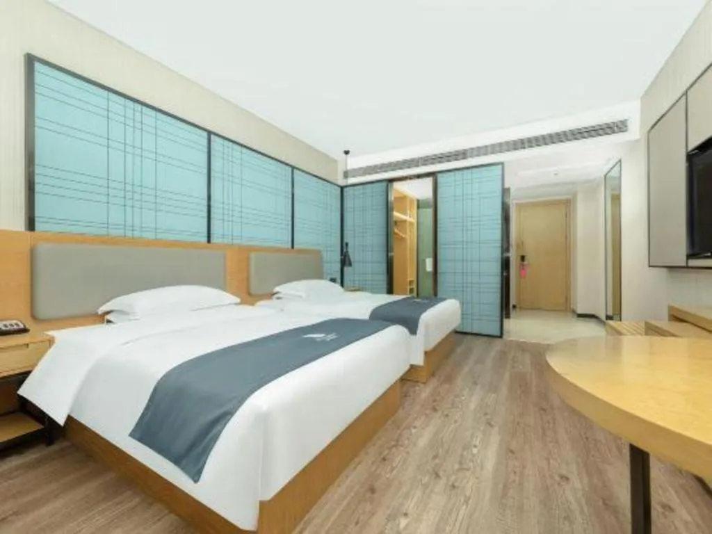 Bed in Echarm Hotel Changsha Yuelu Mountain West Bus Station Metro Station