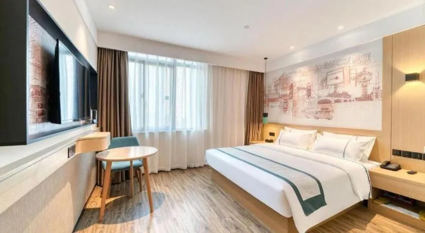 Bed in City Comfort Inn Nanchang Zhangshulin Shashagou Metro Station