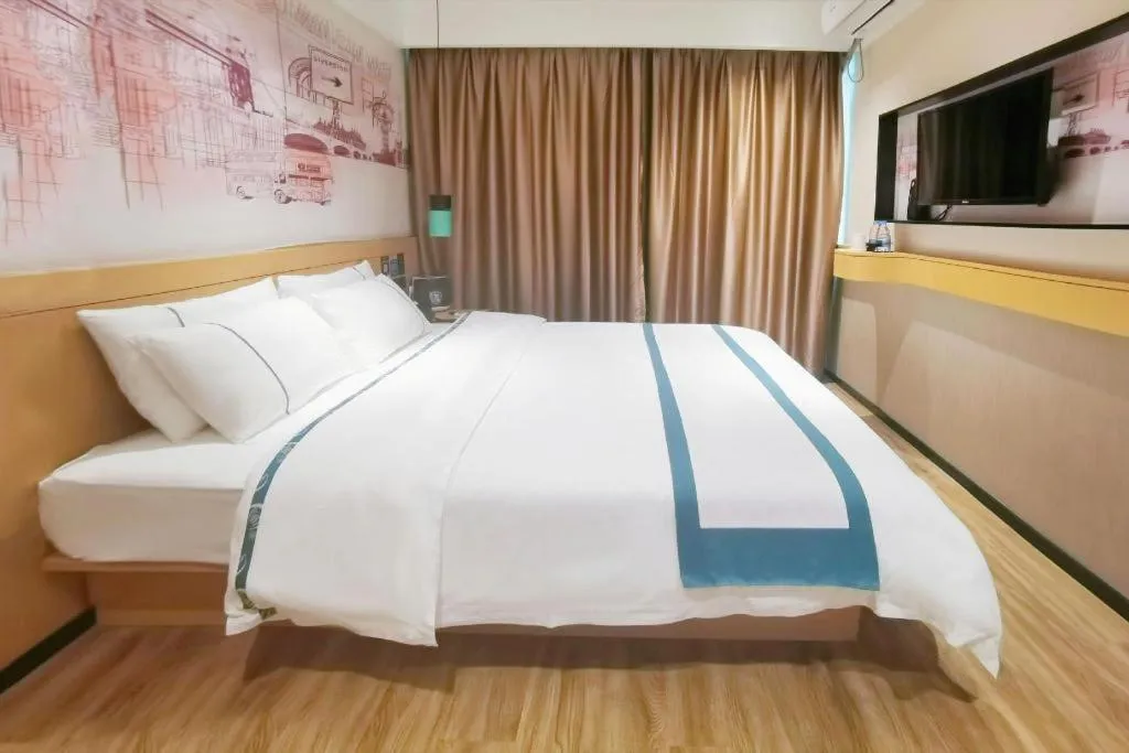 Bed in City Comfort Inn Nanchang Zhangshulin Shashagou Metro Station