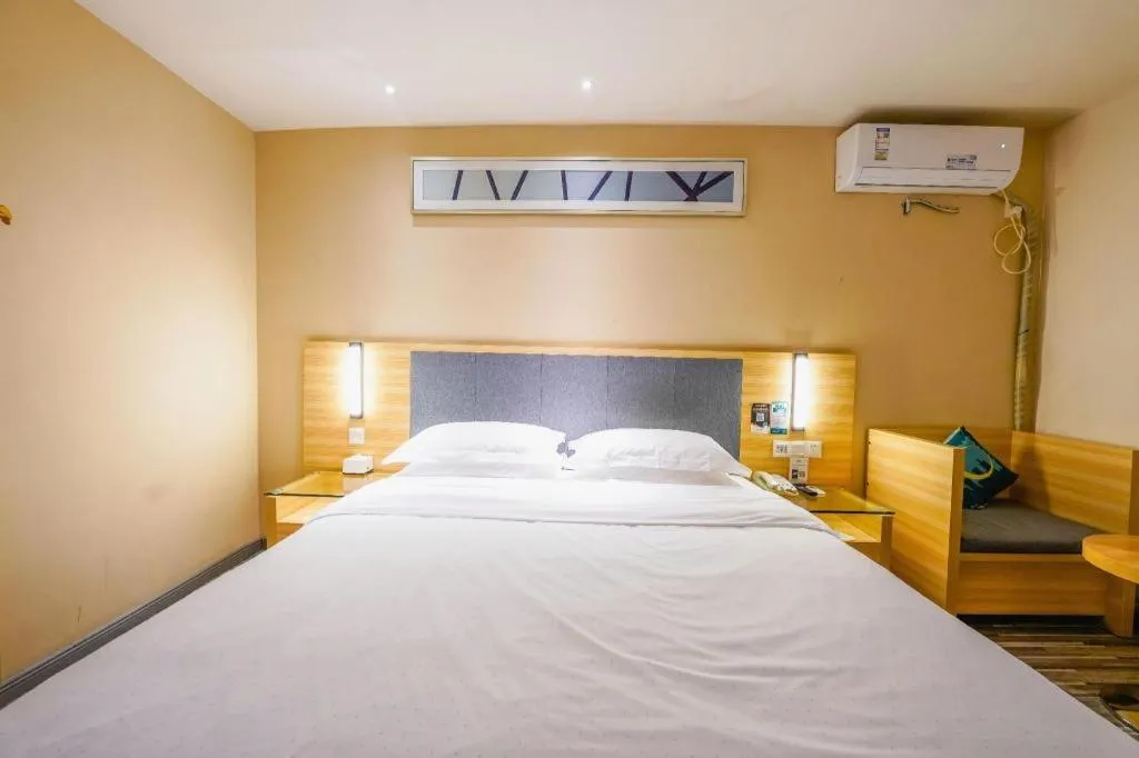 Bed in City Comfort Inn Nanchang Bayi Square Metro Station Wushang