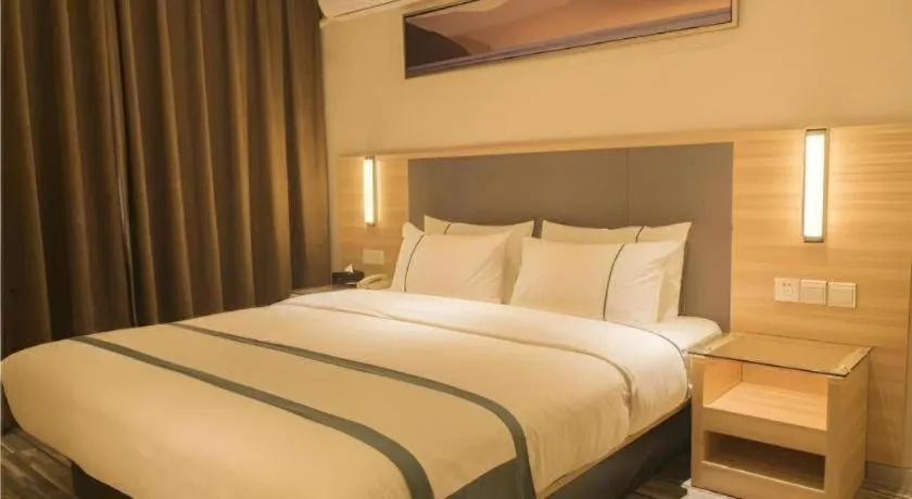 Bed in City Comfort Inn Anyang Railway Station