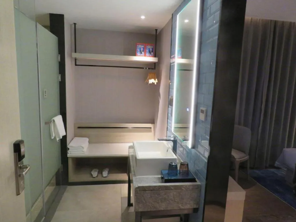 Echarm Hotel Nanchang Bayi Square Metro Station Wushang MALL